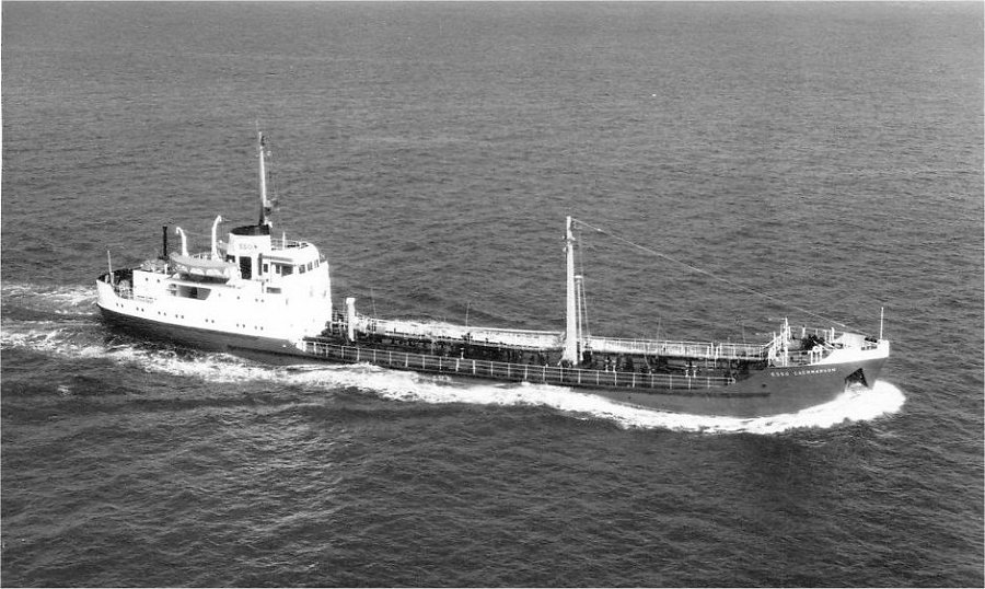 ct0008 Esso Coastal Tanker photograph built 1962 Esso Caernarvon 